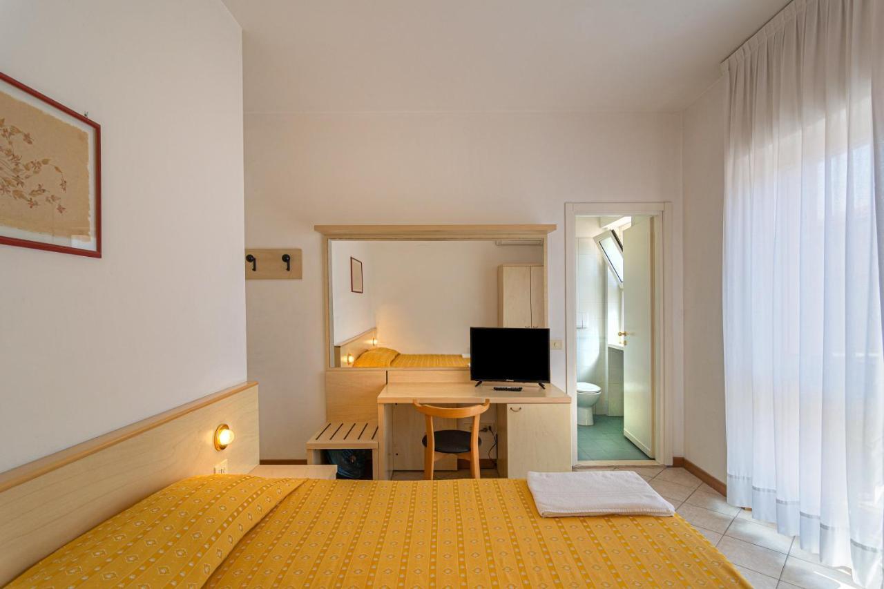 Florentia Hotel Lido di Camaiore Rum bild