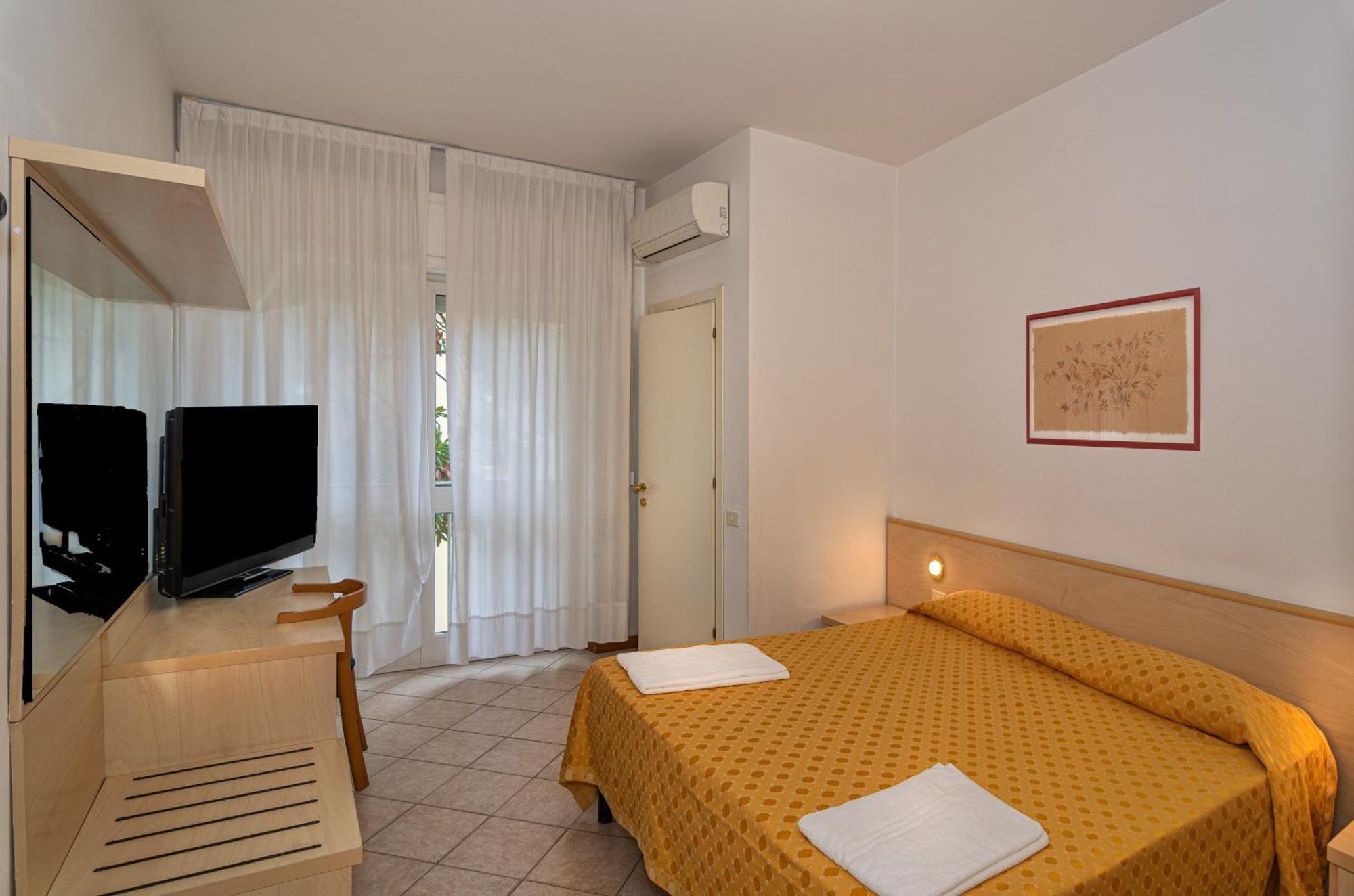 Florentia Hotel Lido di Camaiore Rum bild