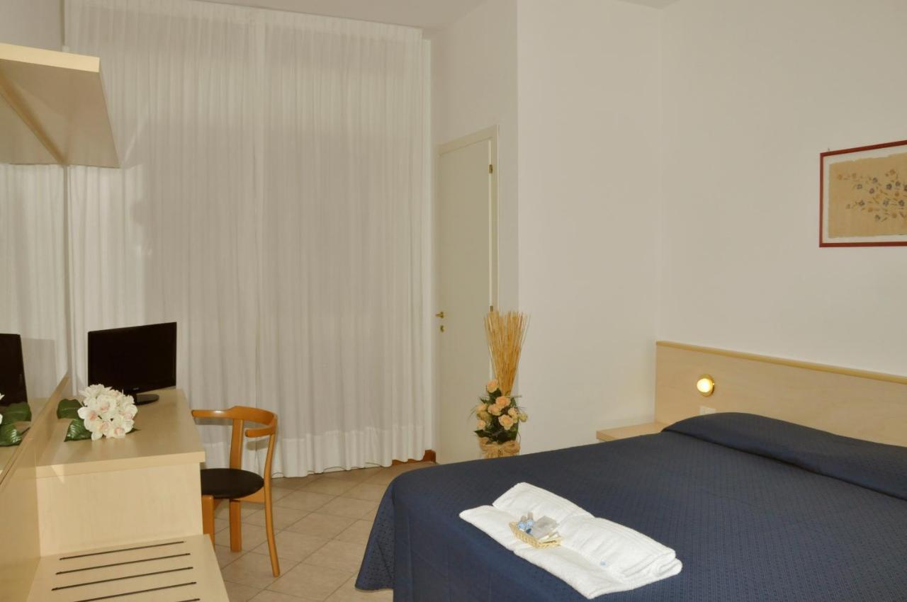 Florentia Hotel Lido di Camaiore Exteriör bild